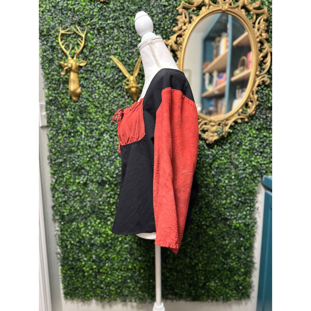 Adrian Jordan Color Block Button Front Top Red Black Boho Artsy Renaissance Top - Picture 6 of 8